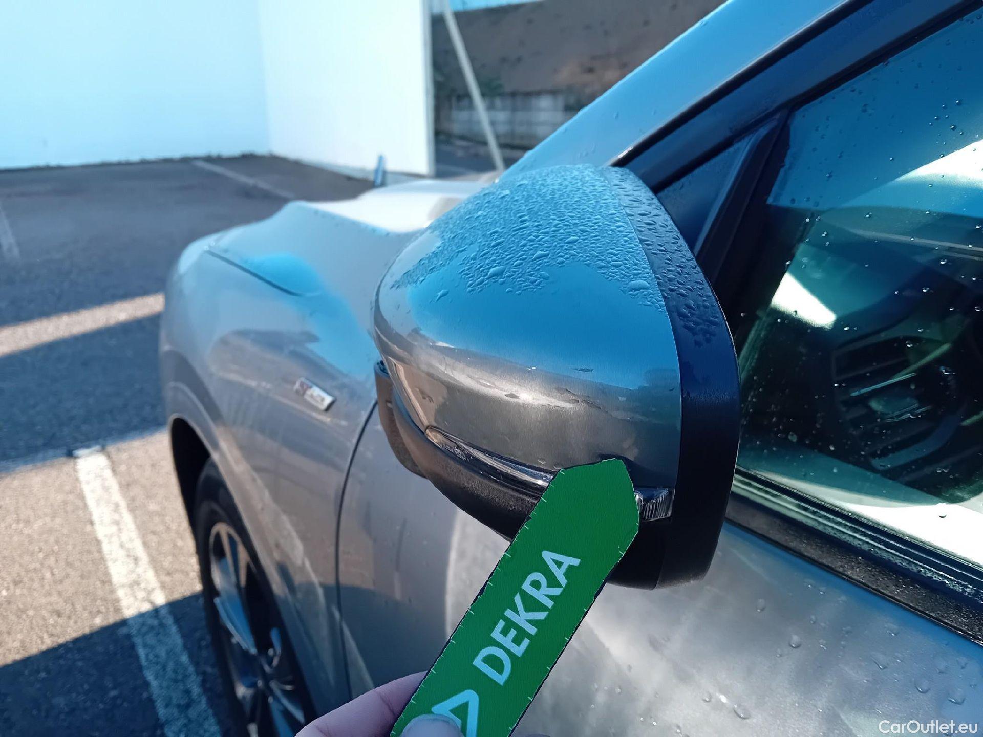  Ford  Kuga FORD  / 2019 / 5P / todoterreno ST-Line X 2.5 Duratec FHEV Auto #16