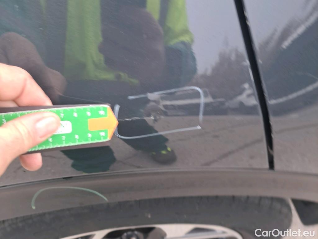  KIA  Sportage KIA  1.6MHEV Drive 100kW(136CV) 4x2(Crist Tintados)(CX) #17