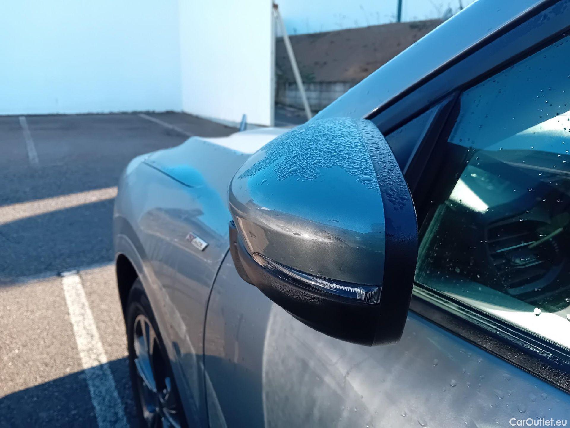  Ford  Kuga FORD  / 2019 / 5P / todoterreno ST-Line X 2.5 Duratec FHEV Auto #17