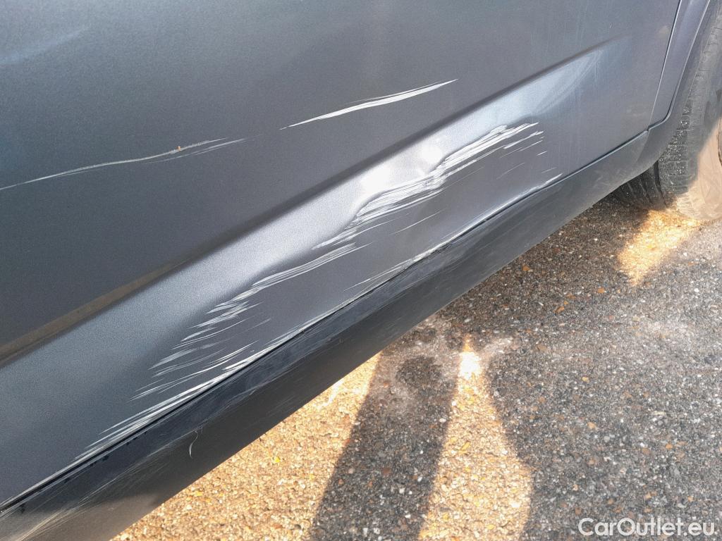  Nissan  Qashqai NISSAN  / 2021 / 5P / todoterreno DIG-T 116kW (158CV) mHEV Xtronic Acenta (AC) #4