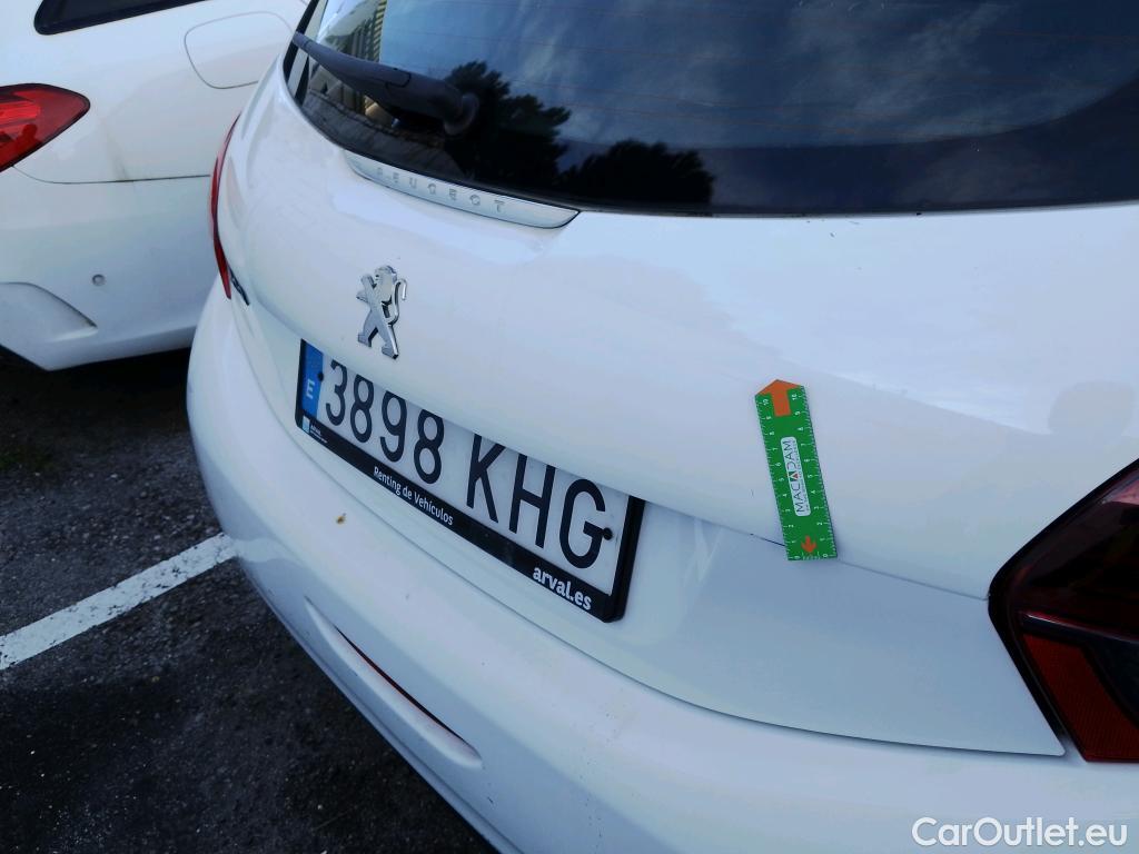  Peugeot  208 PEUGEOT  5p 1G berlina con portón 5P ACTIVE 1.6 BlueHDi 75 #9