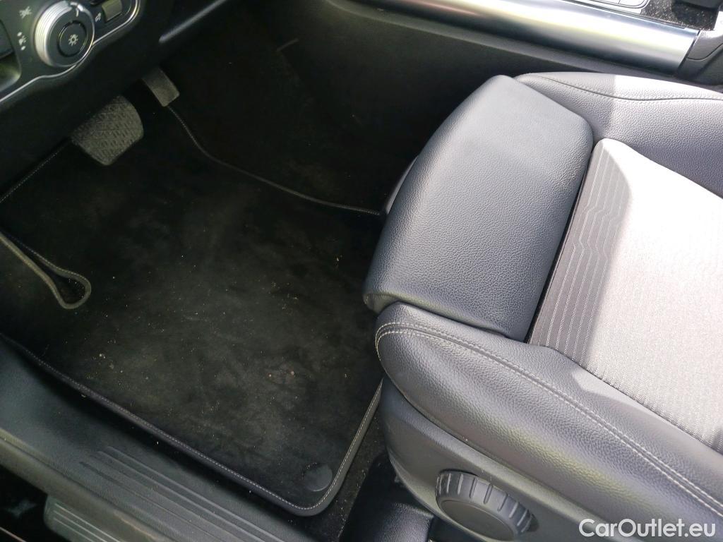  Mercedes  GLA MERCEDES-BENZ  / 2020 / 5P / todoterreno  250 e #36