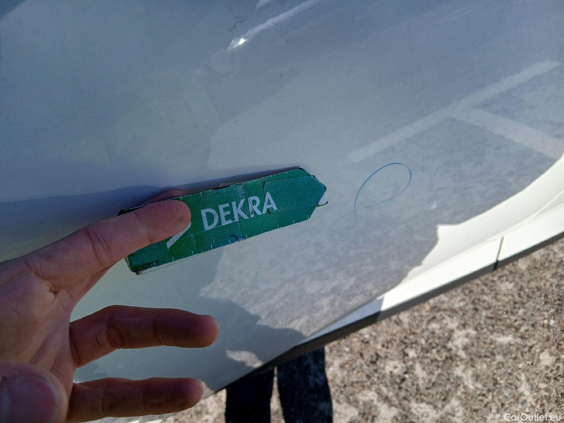  Nissan  Qashqai NISSAN  / 2021 / 5P / todoterreno DIG-T 103kW (140CV) mHEV 4x2 Acenta #31