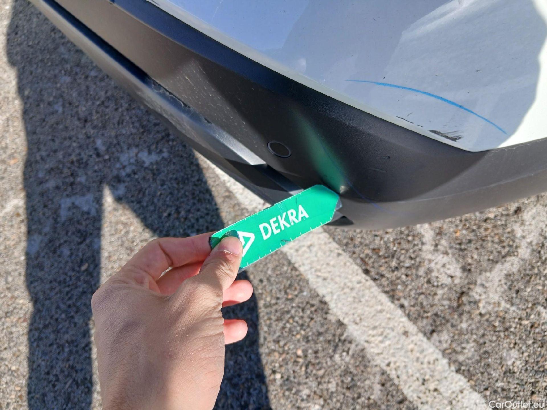  Nissan  Qashqai NISSAN  / 2021 / 5P / todoterreno DIG-T 103kW (140CV) mHEV 4x2 Acenta #19