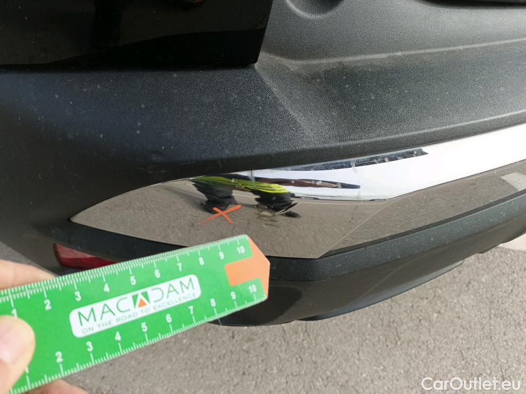  Peugeot  3008 PEUGEOT  / 2016 / 5P / todoterreno 1.5 BlueHDi 96kW (130CV) S&S Style #4