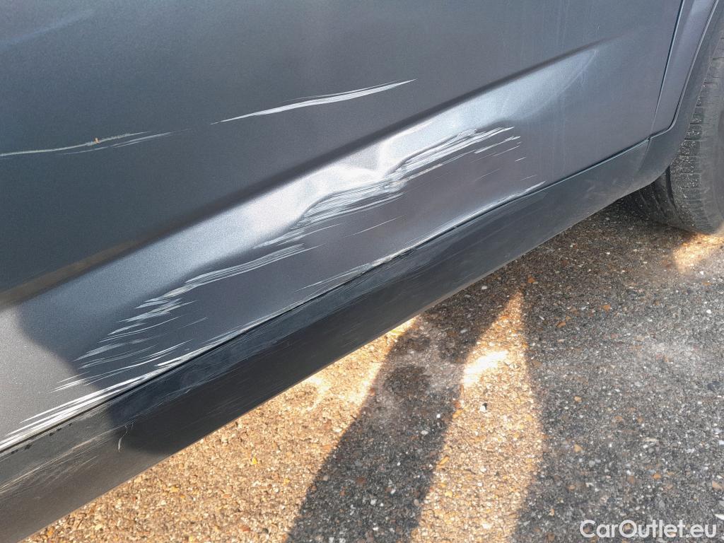  Nissan  Qashqai NISSAN  / 2021 / 5P / todoterreno DIG-T 116kW (158CV) mHEV Xtronic Acenta (AC) #32