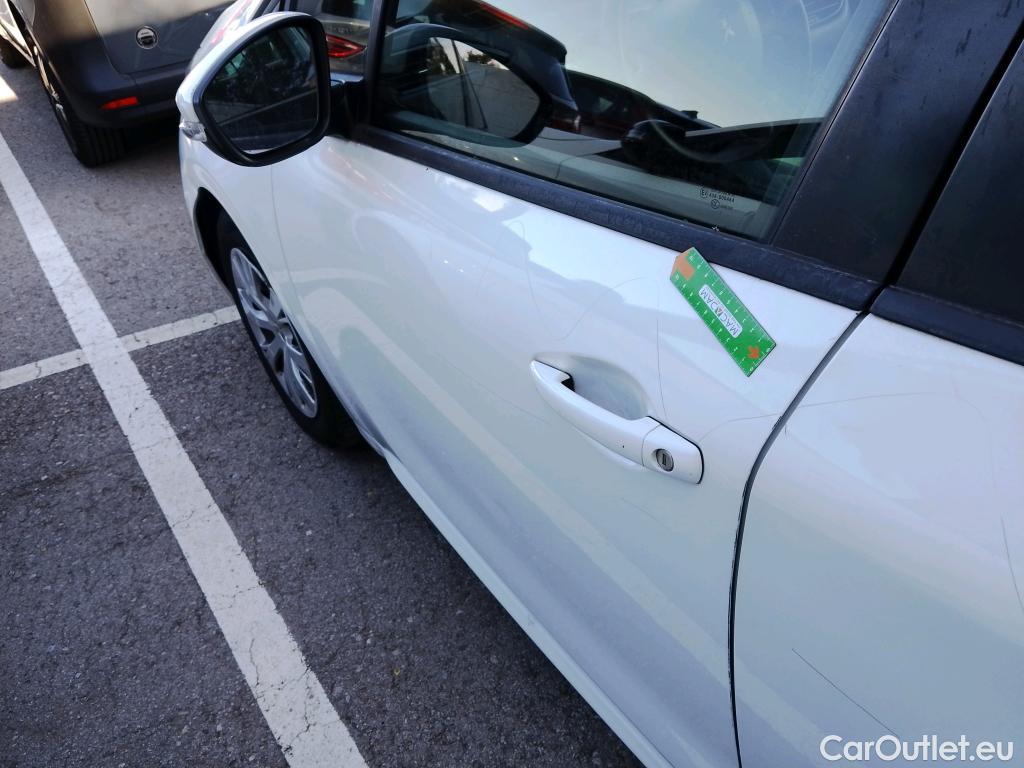  Peugeot  208 PEUGEOT  5p 1G berlina con portón 5P ACTIVE 1.6 BlueHDi 75 #11