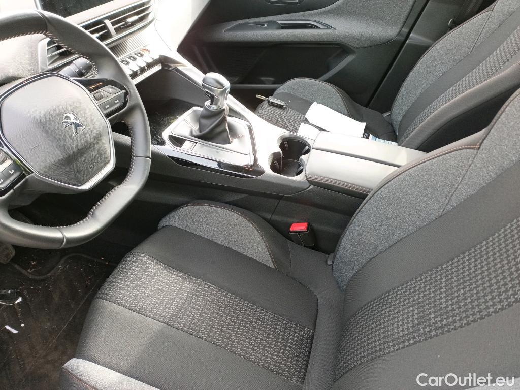  Peugeot  3008 PEUGEOT  / 2016 / 5P / todoterreno 1.5 BlueHDi 96kW (130CV) S&S Style #16