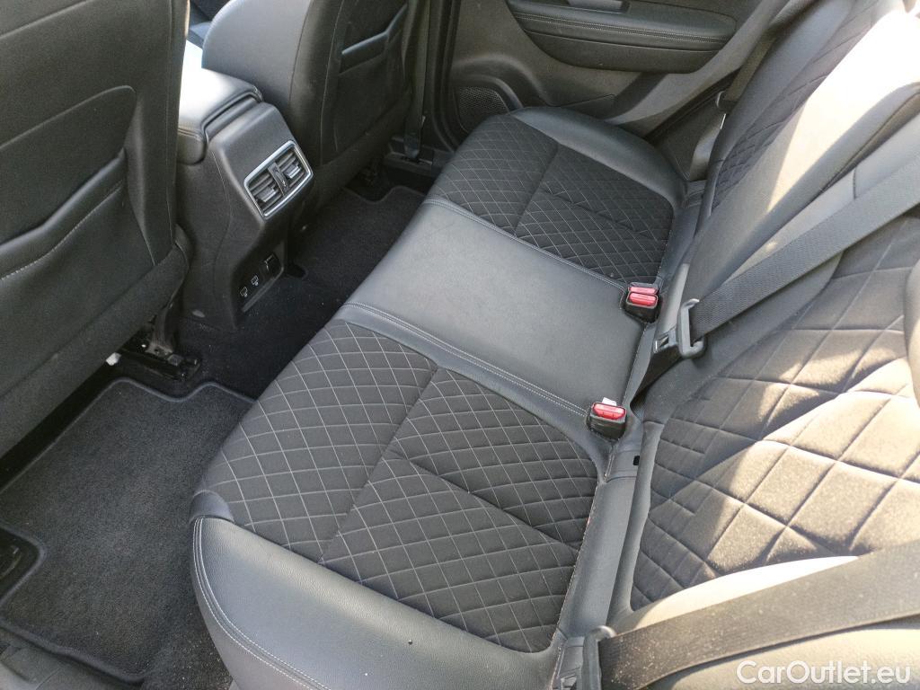  Renault  Kadjar RENAULT  / 2019 / 5P / crossover Zen GPF TCe 103kW (140CV) EDC #7