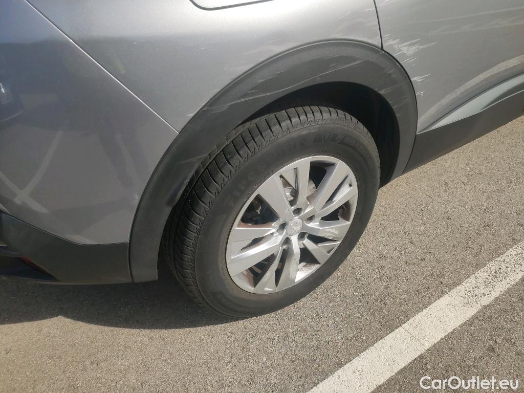  Peugeot  3008 PEUGEOT  / 2016 / 5P / todoterreno 1.5 BlueHDi 96kW (130CV) S&S Active (AC) #16