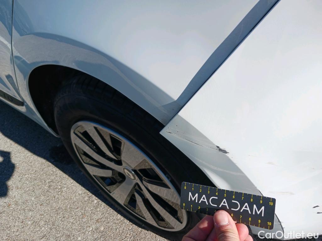  Renault  Clio RENAULT  / 2019 / 5P / berlina con portón Intens TCe 67 kW (91CV) #11