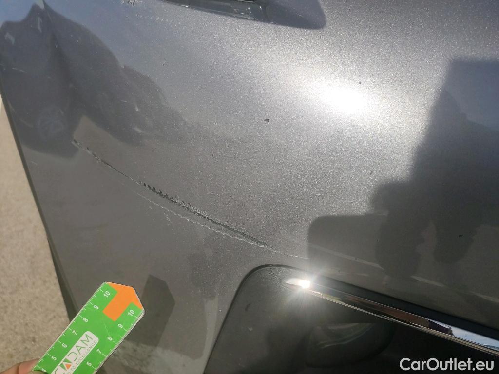  Peugeot  3008 PEUGEOT  / 2016 / 5P / todoterreno 1.5 BlueHDi 96kW (130CV) S&S Active (AC) #35