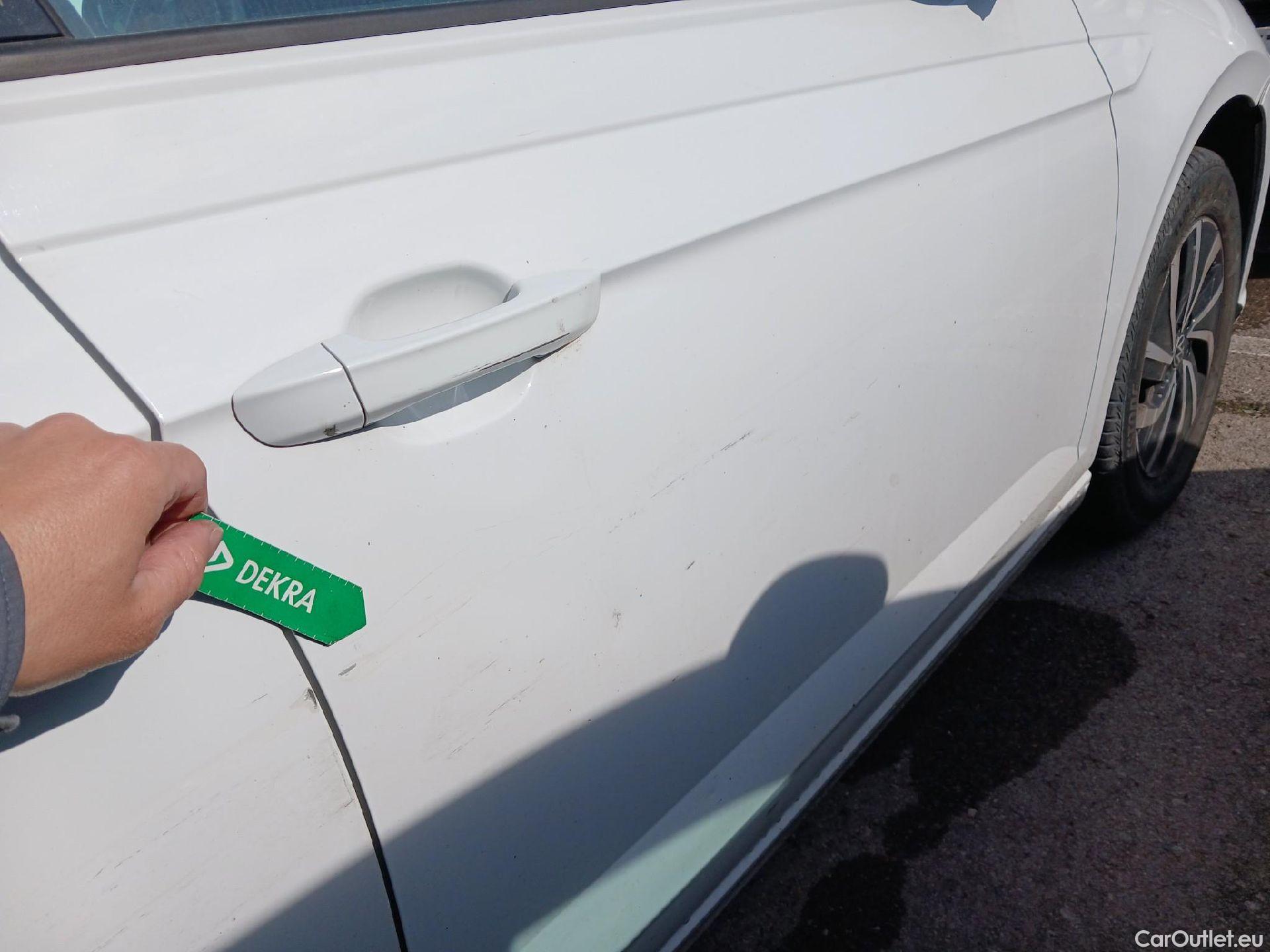  Volkswagen  Polo VOLKSWAGEN  / 2021 / 5P / berlina con portón Life 1.0 TSI 70kW (95CV) #21