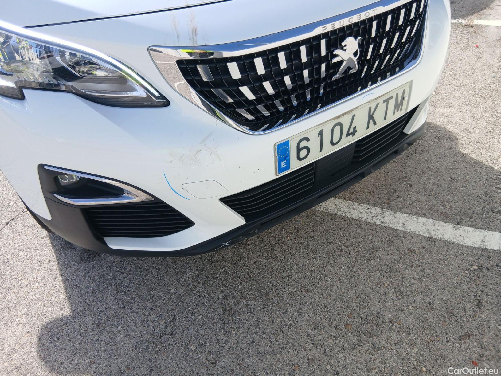  Peugeot  3008 PEUGEOT  / 2016 / 5P / todoterreno 1.5L BlueHDi 96kW (130CV) S&S Active (AC) #5