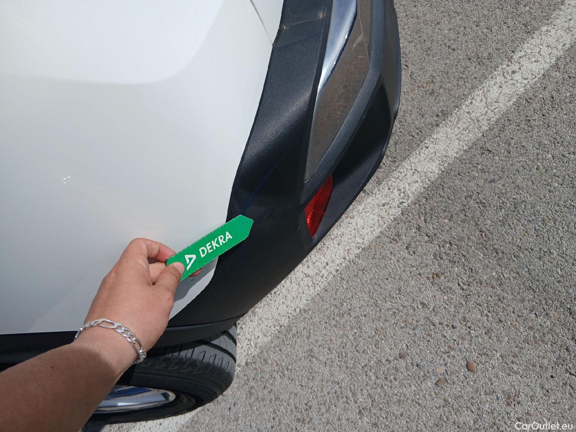  Peugeot  3008 PEUGEOT  / 2016 / 5P / todoterreno 1.5L BlueHDi 96kW (130CV) S&S Active (AC) #10