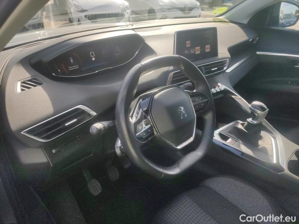  Peugeot  3008 PEUGEOT  / 2016 / 5P / todoterreno 1.5 BlueHDi 96kW (130CV) S&S Active (AC) #28