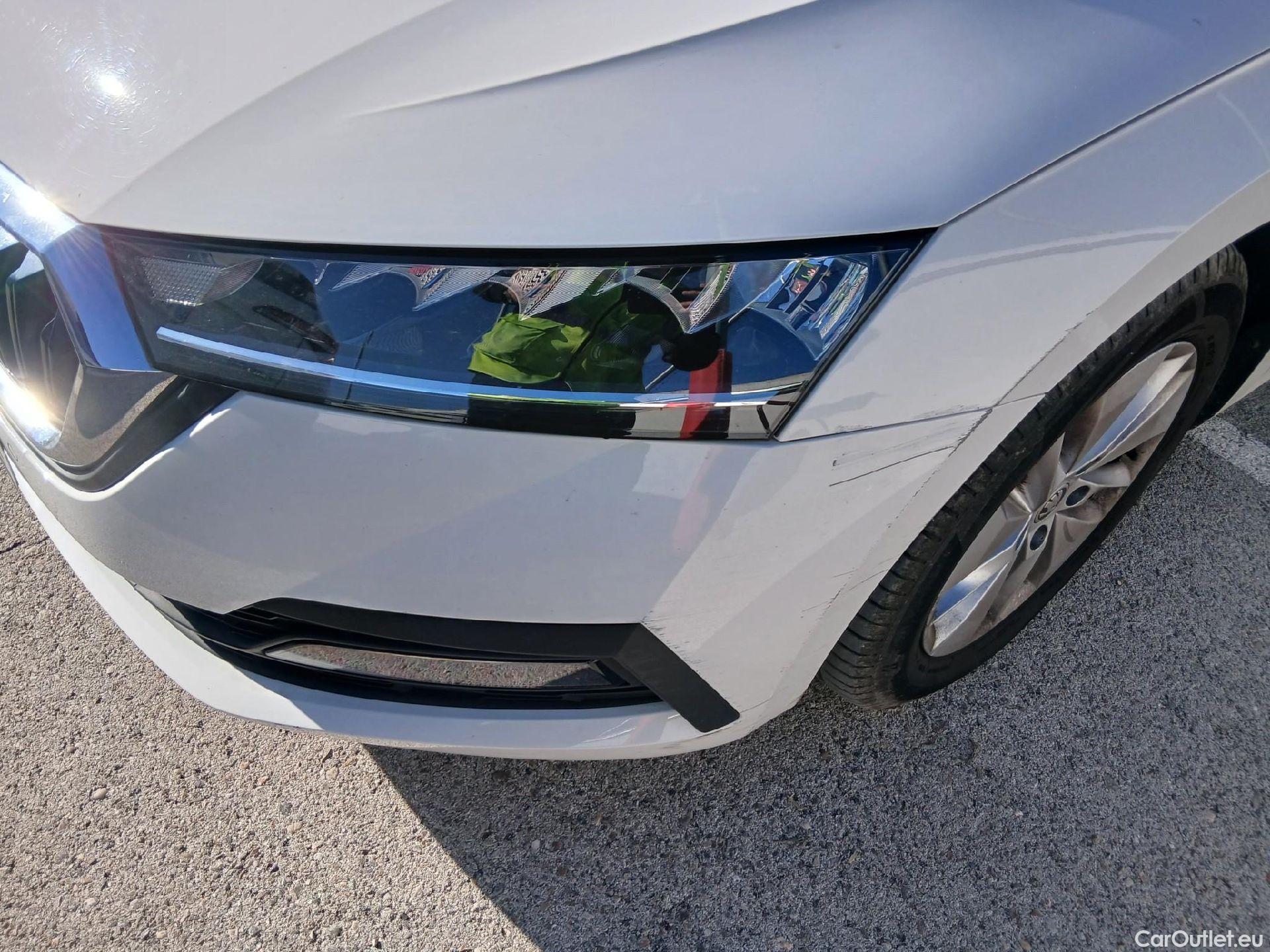  Skoda  Octavia SKODA  / 2020 / 5P / berlina con portón 2.0 TDI 85kW (115 CV) Manual Ambition #8