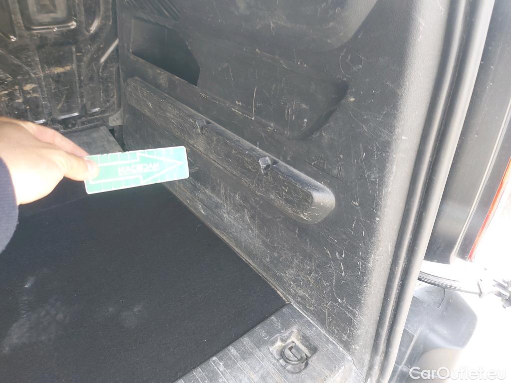  Citroen  Berlingo CITROEN  COMBI Talla M BlueHDi 100 S&S LIVE #11