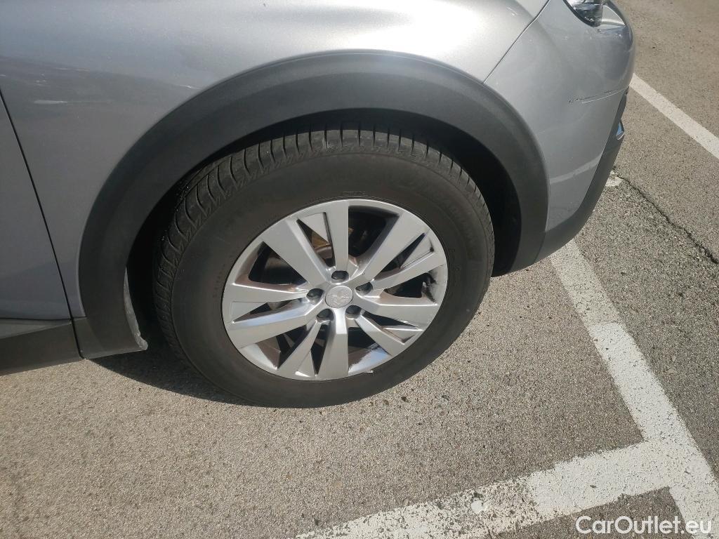  Peugeot  3008 PEUGEOT  / 2016 / 5P / todoterreno 1.5 BlueHDi 96kW (130CV) S&S Active (AC) #18