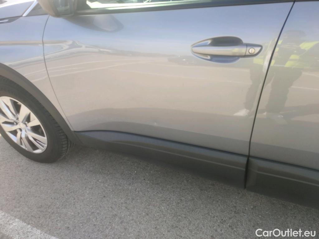  Peugeot  3008 PEUGEOT  / 2016 / 5P / todoterreno 1.5 BlueHDi 96kW (130CV) S&S Active (AC) #3