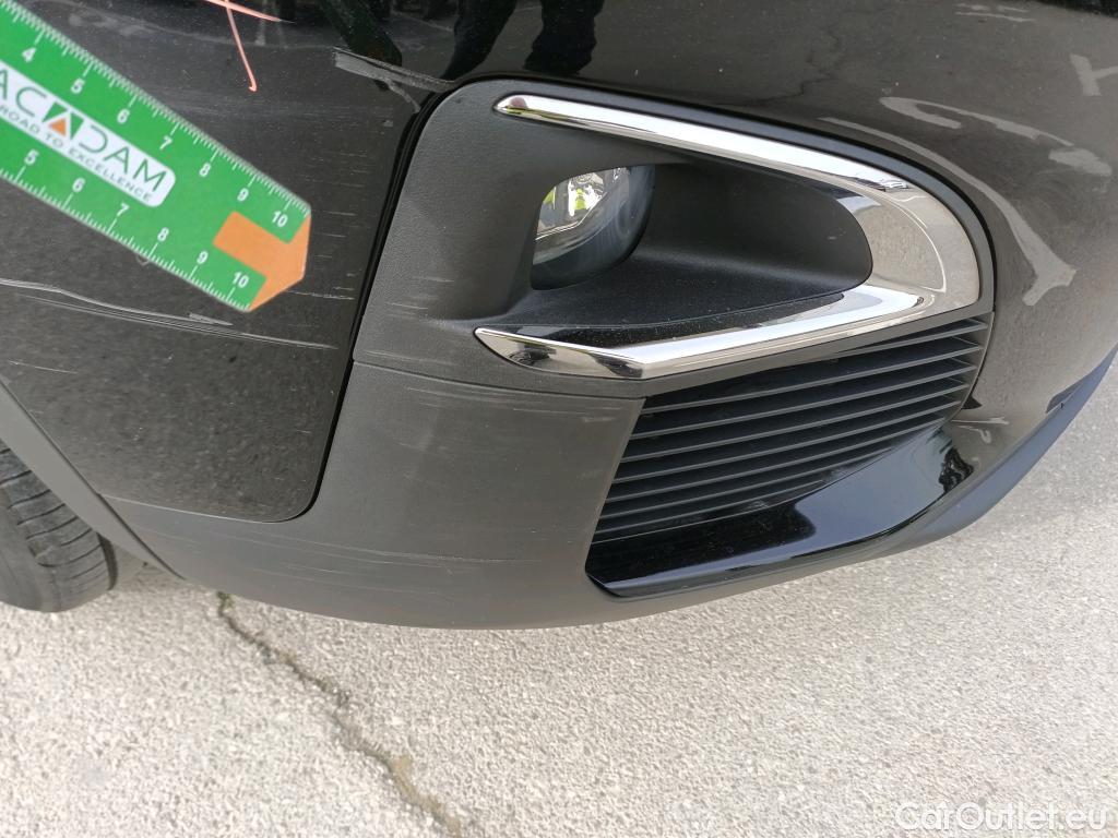  Peugeot  3008 PEUGEOT  / 2016 / 5P / todoterreno 1.5 BlueHDi 96kW (130CV) S&S Style #36