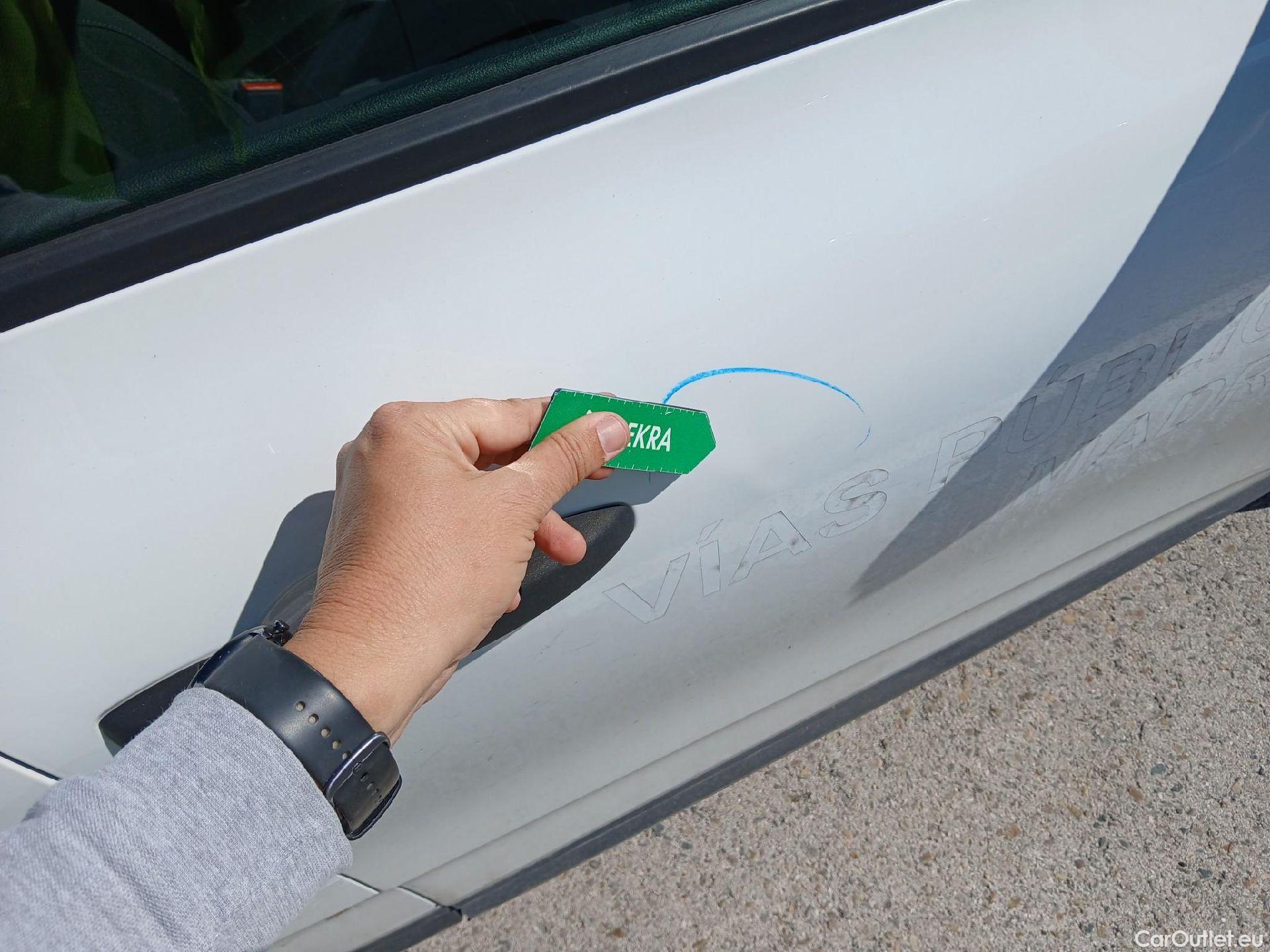  Renault  Clio RENAULT  / 2019 / 5P / berlina con portón Business TCe 74 kW (100CV) GLP #25