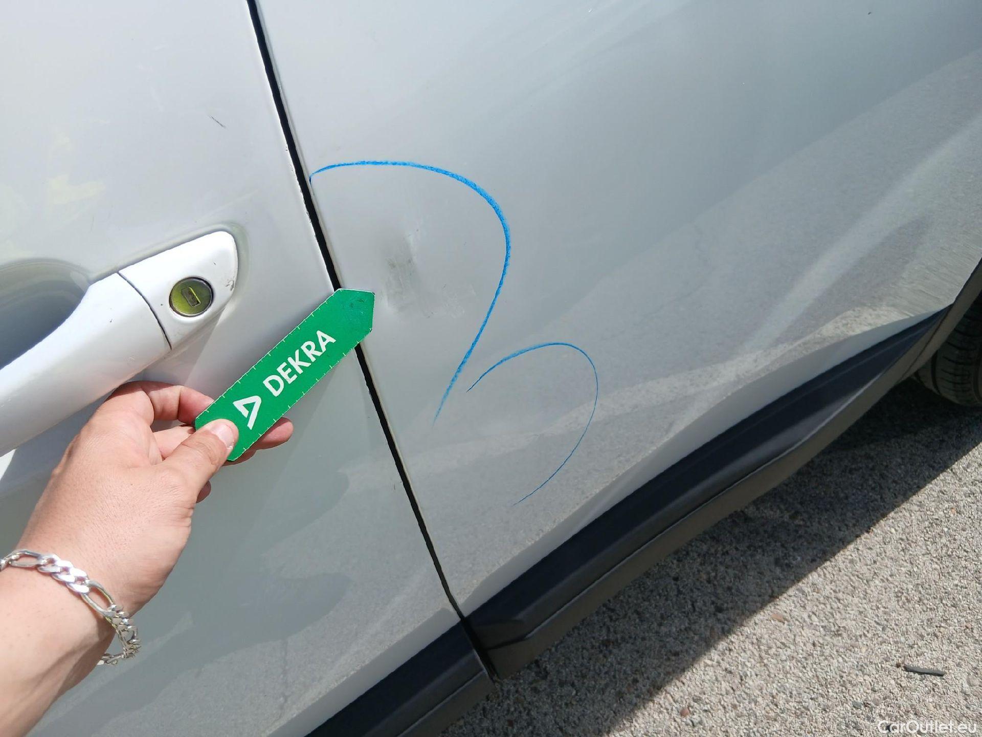  Peugeot  3008 PEUGEOT  / 2016 / 5P / todoterreno 1.5L BlueHDi 96kW (130CV) S&S Active (AC) #8