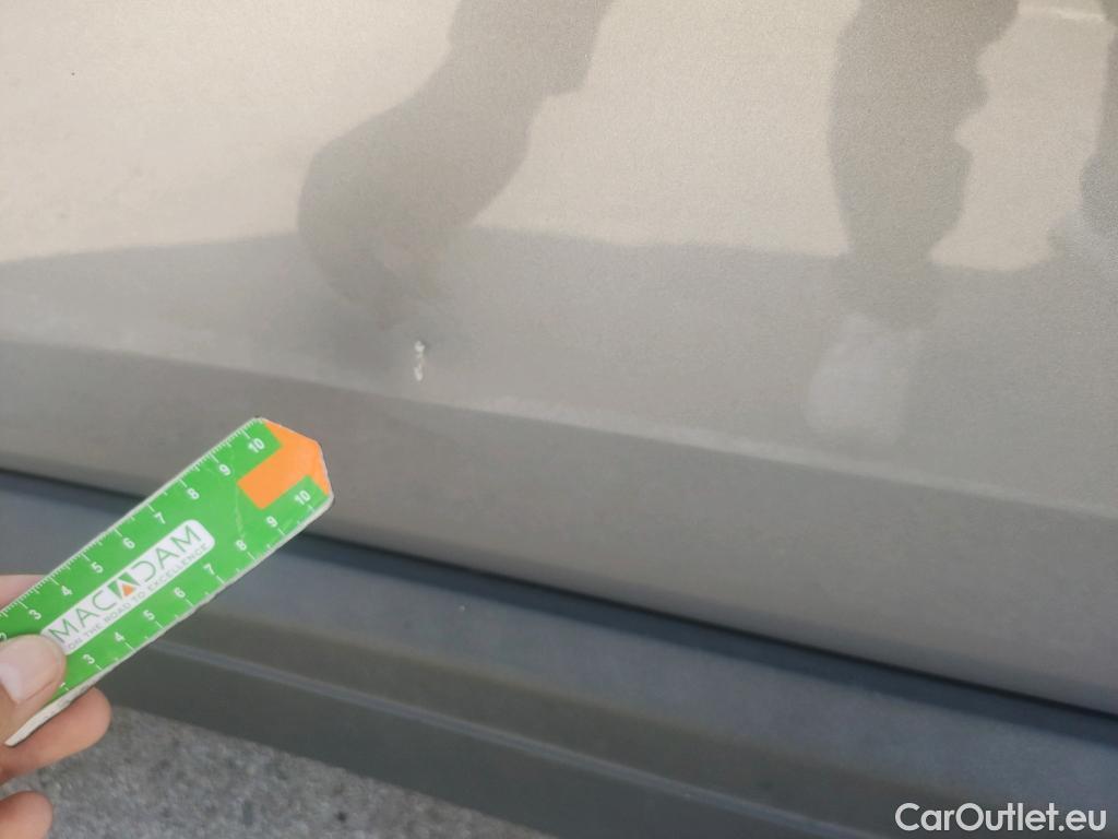  Peugeot  3008 PEUGEOT  / 2016 / 5P / todoterreno 1.5 BlueHDi 96kW (130CV) S&S Active (AC) #4