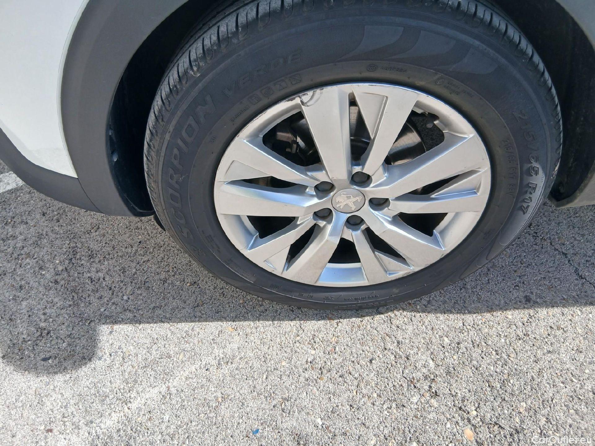  Peugeot  3008 PEUGEOT  / 2016 / 5P / todoterreno 1.5L BlueHDi 96kW (130CV) S&S Active (AC) #7