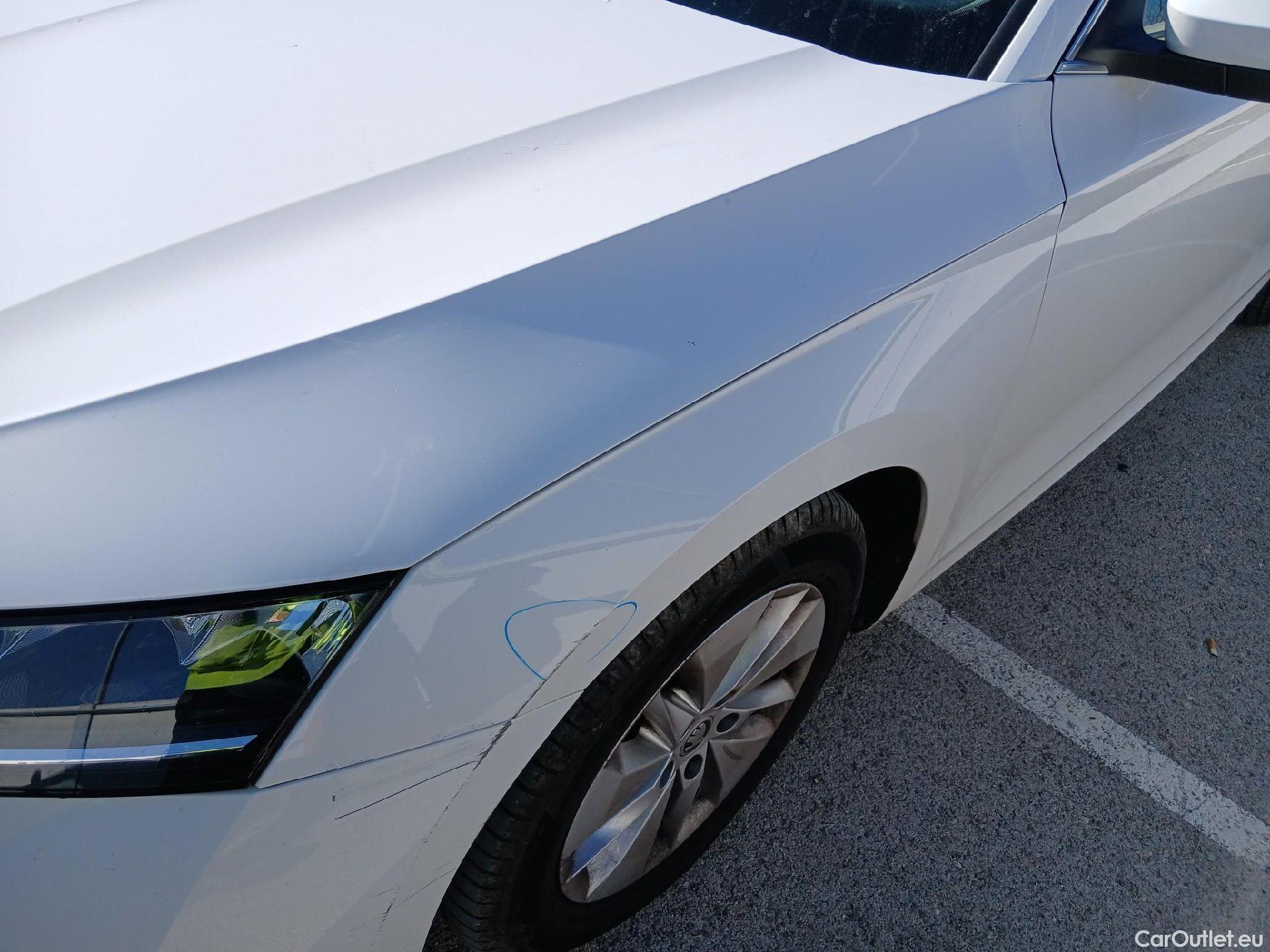  Skoda  Octavia SKODA  / 2020 / 5P / berlina con portón 2.0 TDI 85kW (115 CV) Manual Ambition #10