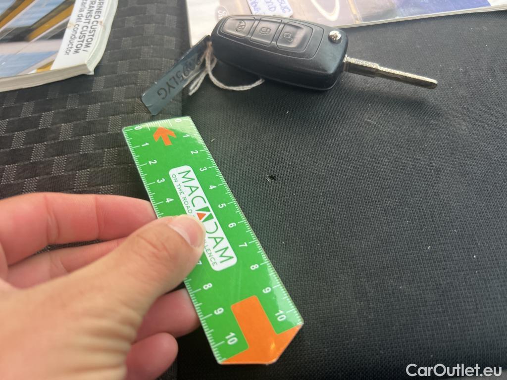  Ford  Transit  Custom Furgón 320 L1 Trend 2.0 TDCi 105CV MT6 E6 #36