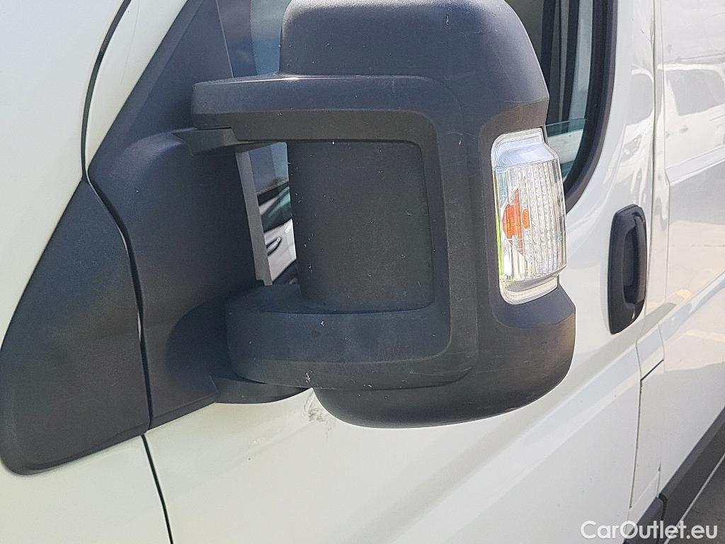  Peugeot  Boxer PEUGEOT  / 2014 / 4P / furgón Pack 330 L1 H1 BHDI 88kW(120CV) S&S 6 V. #34