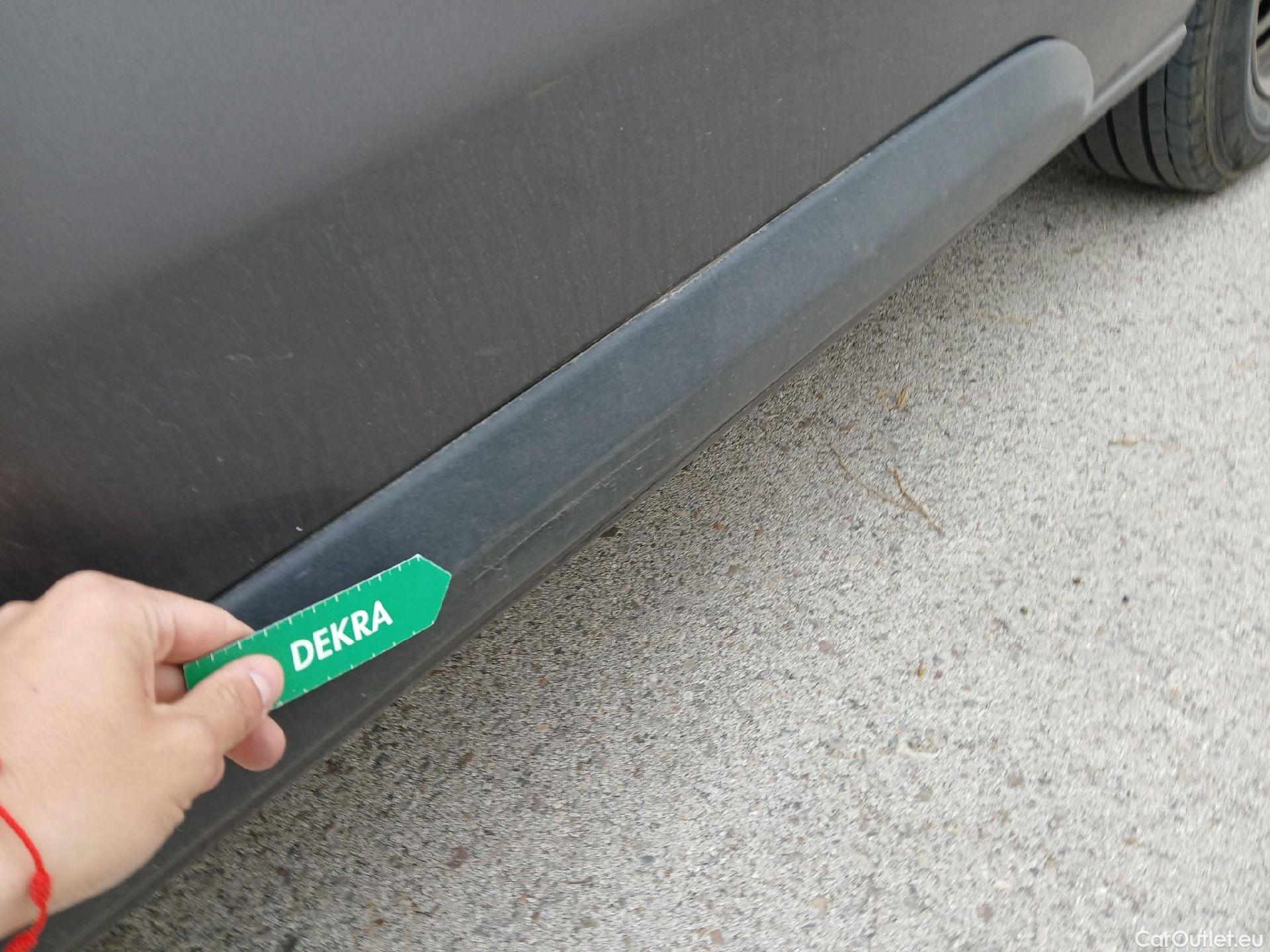  Opel  Vivaro OPEL  / 2019 / 4P / combi 1.5 Diésel 88kW (120CV) M Std Express #8