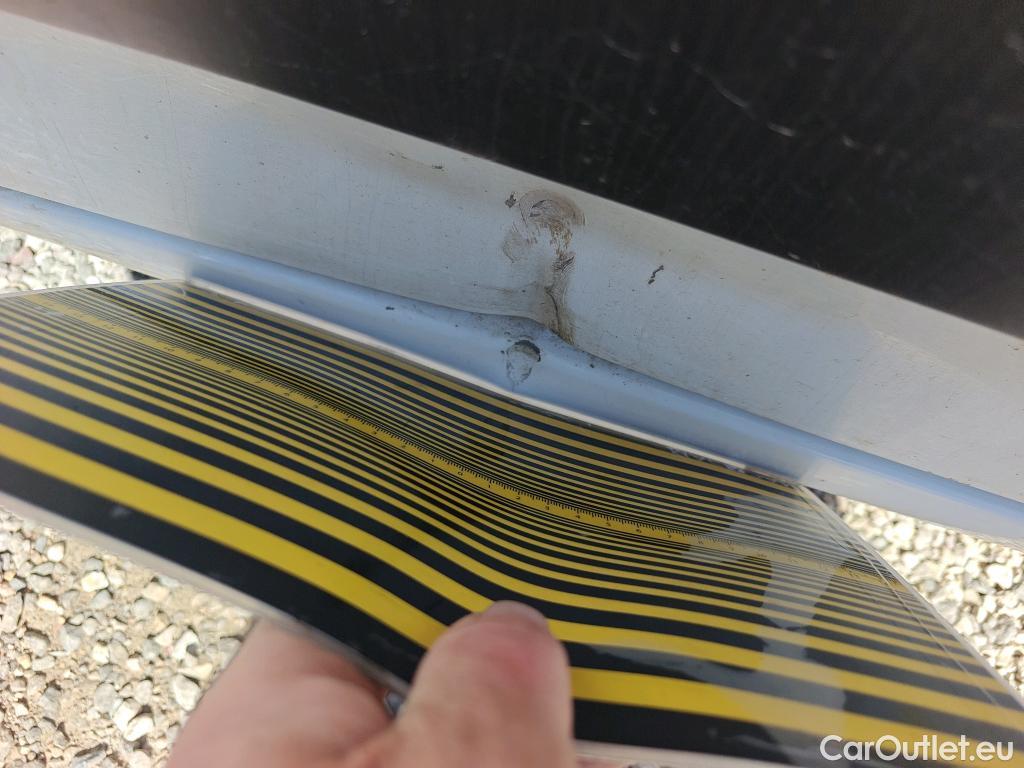  Peugeot  Partner PEUGEOT  / 2018 / 3P / furgón derivado de turismo Pro Standard 600kg BlueHDi 73kW (CX) #24