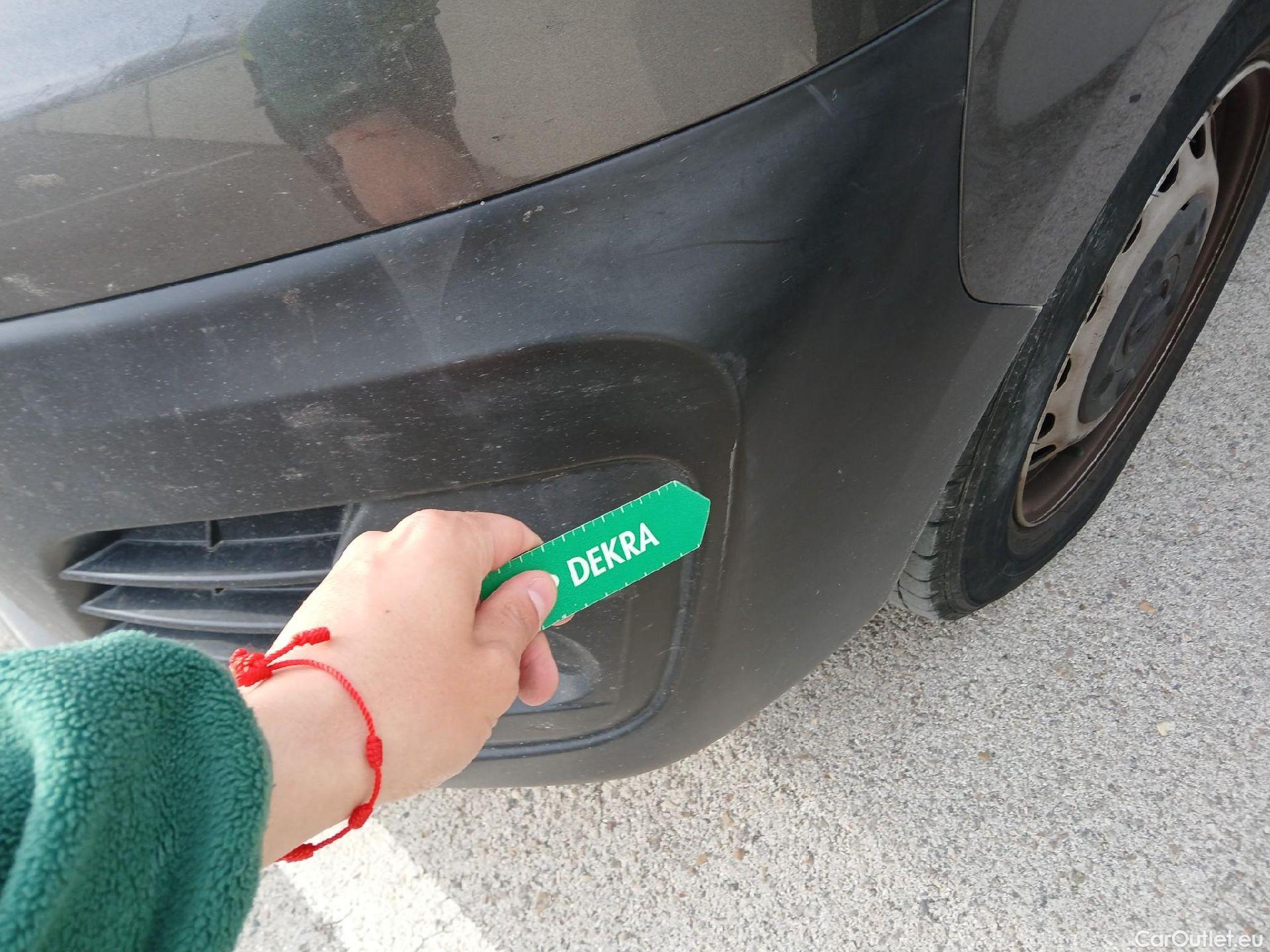  Opel  Vivaro OPEL  / 2019 / 4P / combi 1.5 Diésel 88kW (120CV) M Std Express #7