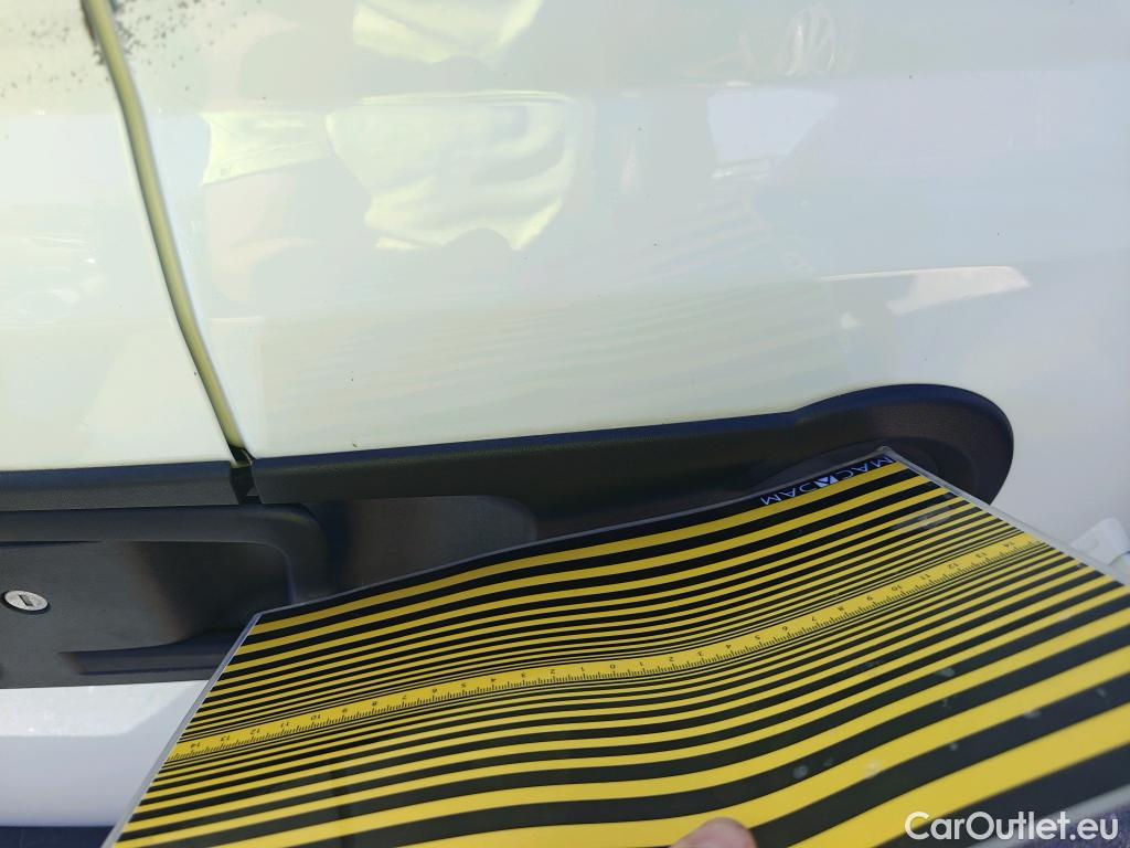  Fiat  Doblo FIAT Doblò Cargo/2015/4P/furgón derivado de turismo Cargo SX 1.3 Mjet 70 kW (95 CV) #32