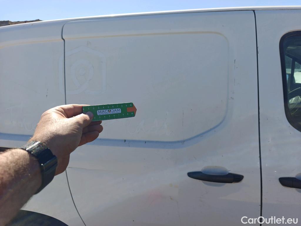  Peugeot  Partner PEUGEOT  / 2018 / 3P / furgón derivado de turismo Pro Standard 600kg BlueHDi 73kW (CX) #25