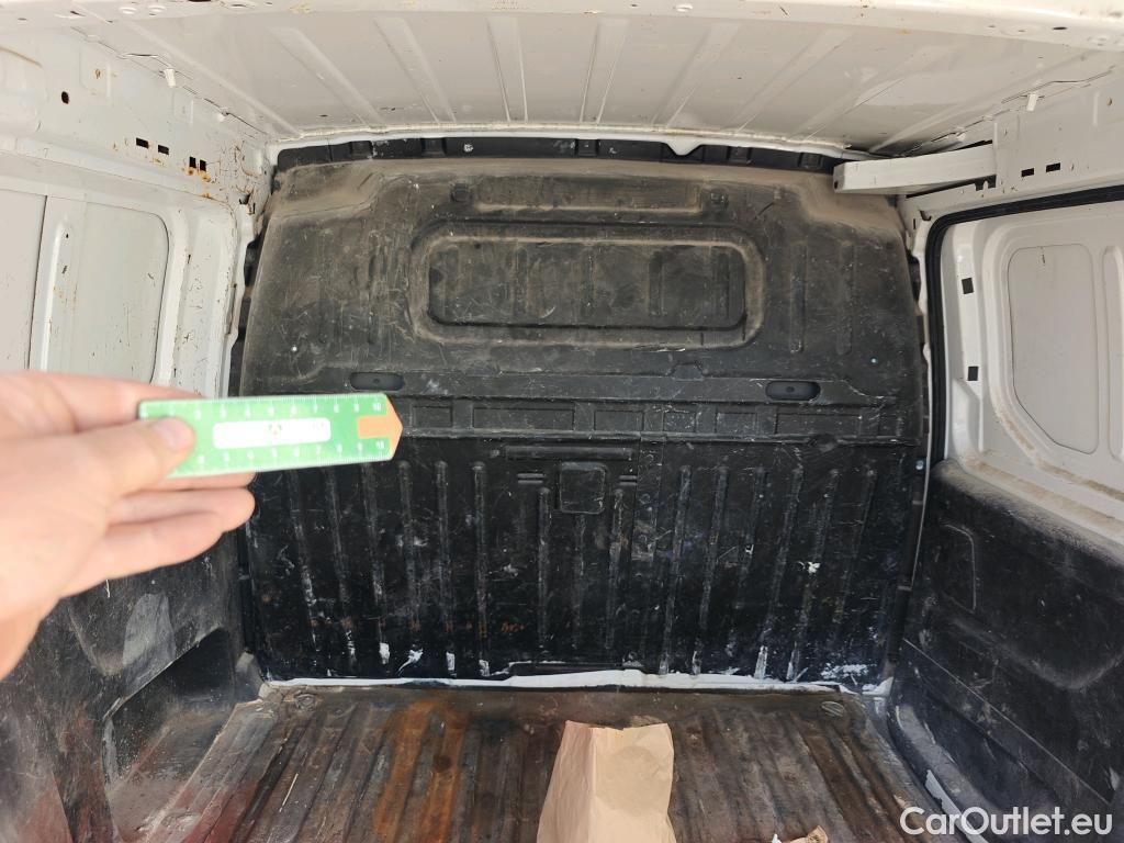  Peugeot  Partner PEUGEOT  / 2018 / 3P / furgón derivado de turismo Pro Standard 600kg BlueHDi 73kW (CX) #41