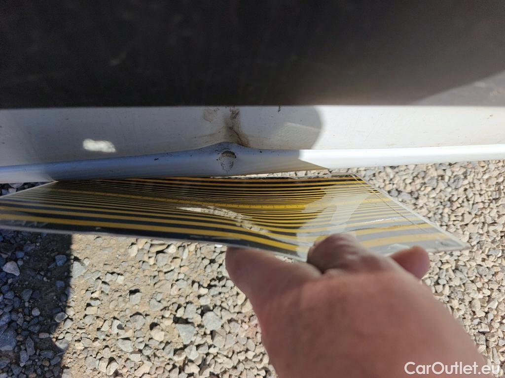  Peugeot  Partner PEUGEOT  / 2018 / 3P / furgón derivado de turismo Pro Standard 600kg BlueHDi 73kW (CX) #40