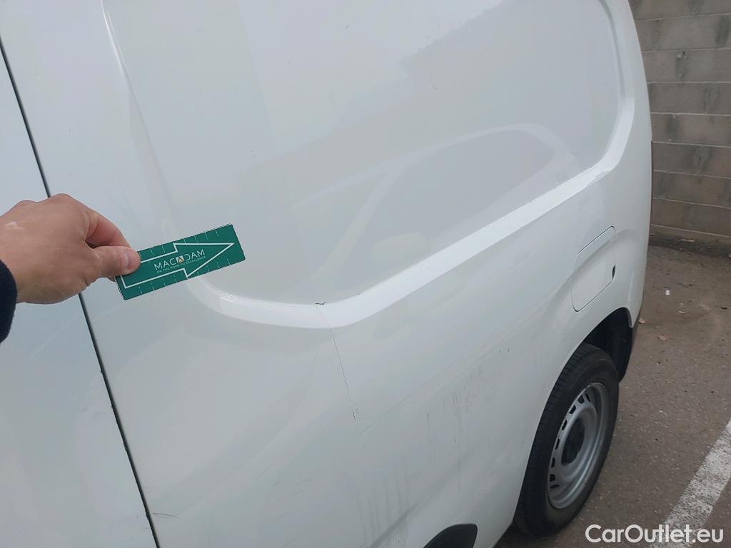  Citroen  Berlingo CITROEN  / 2018 / 3P / furgón derivado de turismo Talla M BlueHDi 100 CONTROL #4