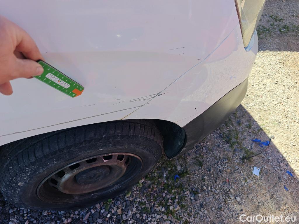  Peugeot  Partner PEUGEOT  / 2018 / 3P / furgón derivado de turismo Pro Standard 600kg BlueHDi 73kW (CX) #53