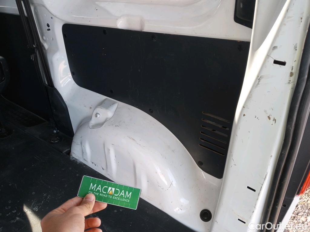  Peugeot  Expert PEUGEOT  / 2016 / 4P / combi Combi BlueHDi 120 S&S Standard #14