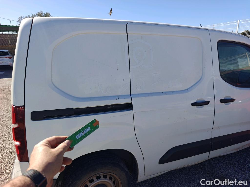  Peugeot  Partner PEUGEOT  / 2018 / 3P / furgón derivado de turismo Pro Standard 600kg BlueHDi 73kW (CX) #47