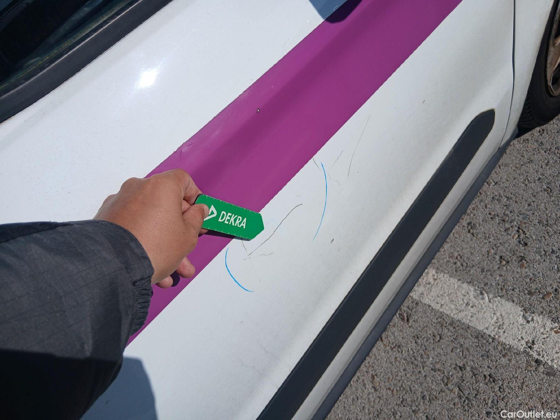  Ford  Transit FORD  Courier/2014/4P/furgón der.turis Van 1.5 TDCi 56kW Trend #33