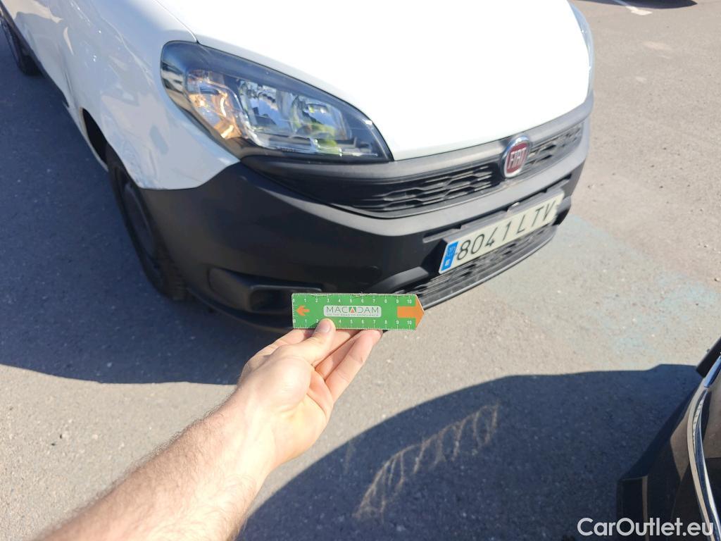  Fiat  Doblo FIAT Doblò Cargo/2015/4P/furgón derivado de turismo Cargo SX 1.3 Mjet 70 kW (95 CV) #62