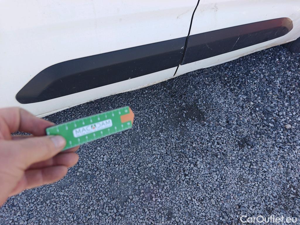  Peugeot  Partner PEUGEOT  / 2018 / 3P / furgón derivado de turismo Pro Standard 600kg BlueHDi 73kW (CX) #8