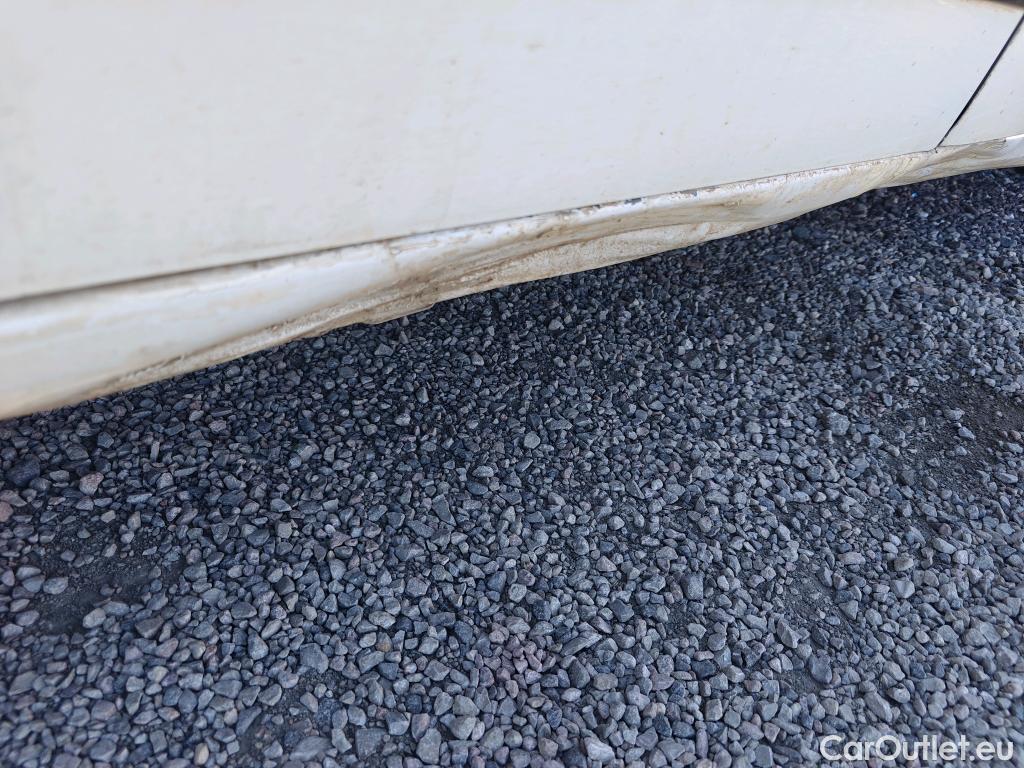  Peugeot  Partner PEUGEOT  / 2018 / 3P / furgón derivado de turismo Pro Standard 600kg BlueHDi 73kW (CX) #9