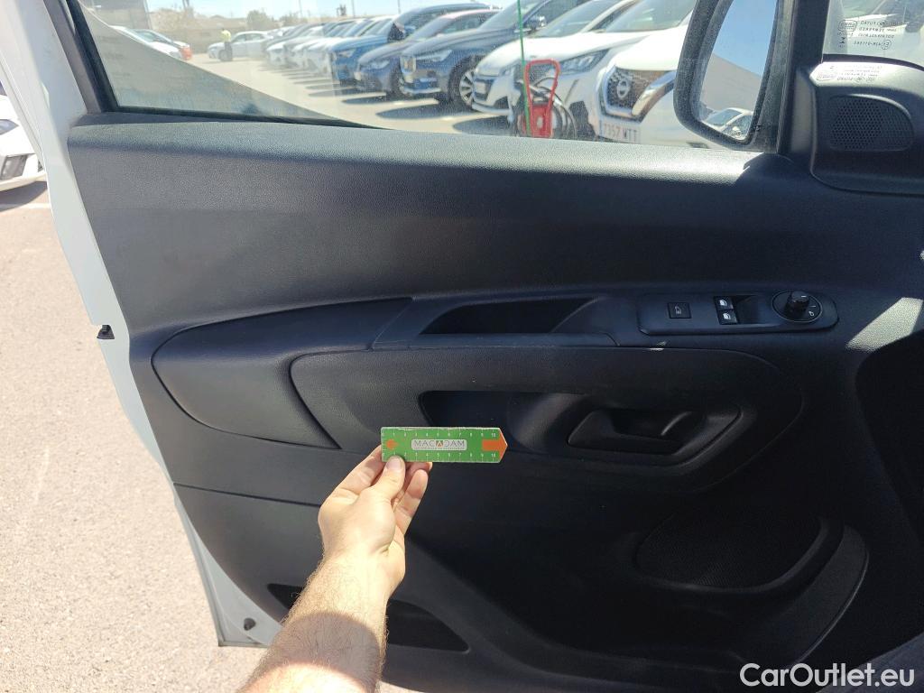  Opel  Combo OPEL  / 2018 / 3P / furgón derivado de turismo 1.5 TD 75kW (100CV) Express L H1 650kg (AC) #47