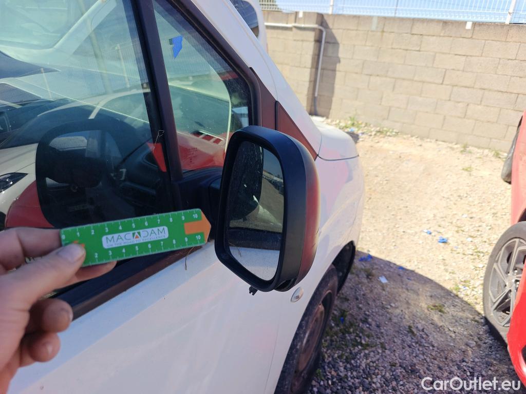  Peugeot  Partner PEUGEOT  / 2018 / 3P / furgón derivado de turismo Pro Standard 600kg BlueHDi 73kW (CX) #1