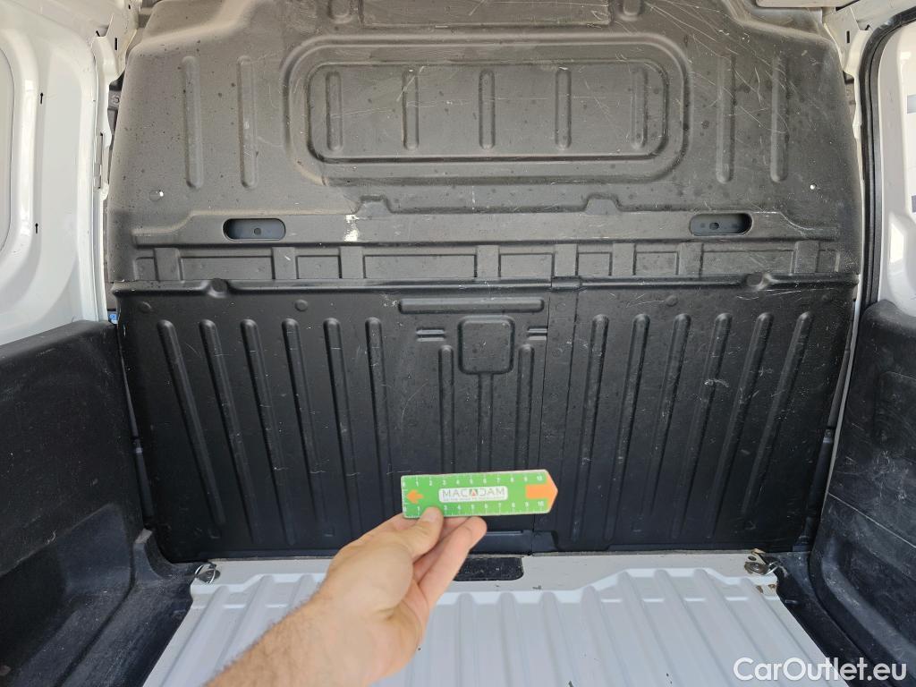  Opel  Combo OPEL  / 2018 / 3P / furgón derivado de turismo 1.5 TD 75kW (100CV) Express L H1 650kg (AC) #74